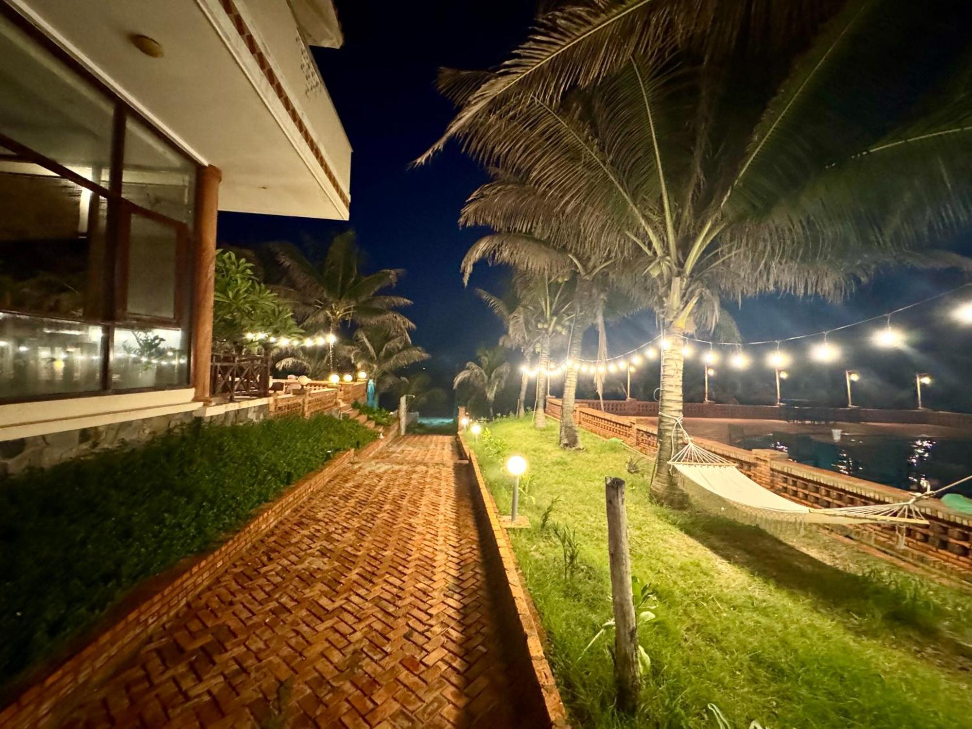 Blue Sailing Resort - Canh Buom Xanh Xom Tram Екстериор снимка