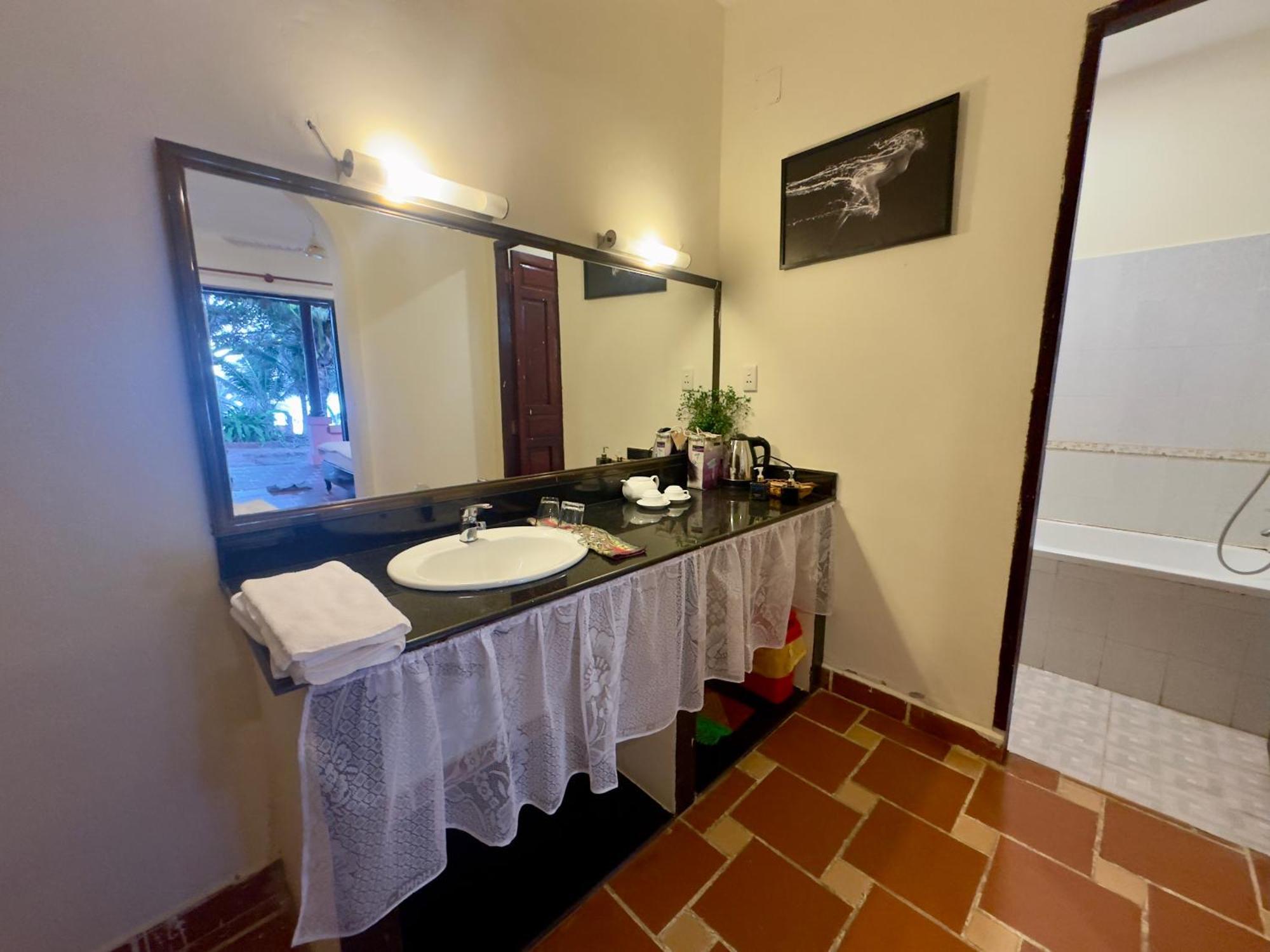 Blue Sailing Resort - Canh Buom Xanh Xom Tram Екстериор снимка